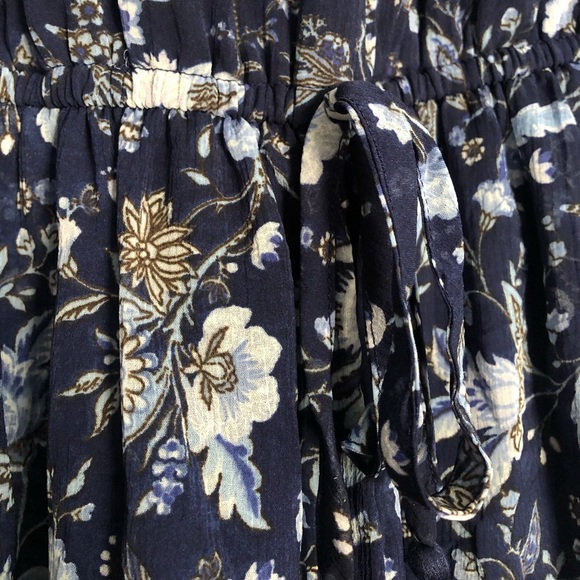 American Eagle Blue Flower Romper - Picture 3 of 4